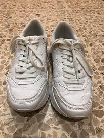 Scarpe tennis Guess