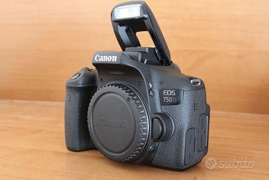 Canon EOS 750D NUOVA 200 Scatti
