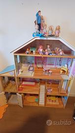 casa delle bambole in legno