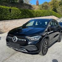 MERCEDES-BENZ GLA 200 d Automatic Progressive Adva
