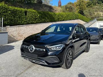 MERCEDES-BENZ GLA 200 d Automatic Progressive Adva