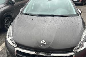 Peugeot 208, anno 2019, km 122.000