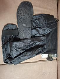 copriscarpe antipioggia per moto