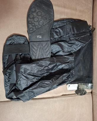 copriscarpe antipioggia per moto
