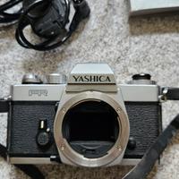 Macchina Fotografica Yashica FR