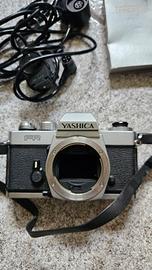 Macchina Fotografica Yashica FR