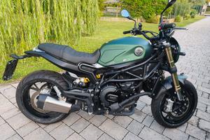 Benelli Leoncino 800