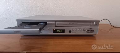 CD/VHS  IRRADIO DVC900