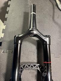 Forcella rock shox yari