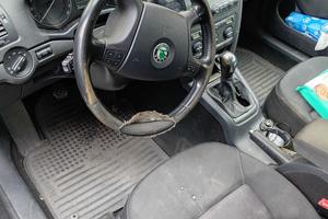 vendetta di auto 