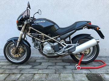Ducati Monster 900