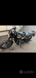 Triumph Bonneville T100 Black
