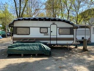 Roulotte con struttura in alluminio