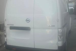 Furgone elettrico Nissan ENV200