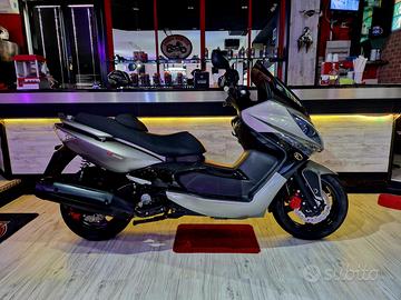 Kymco Xciting 300i R Grey & Black - 2010 Restyling