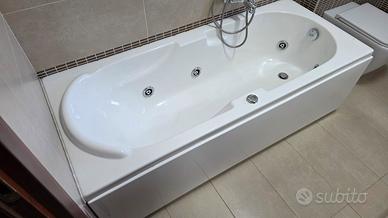 Vasca idromassaggio 