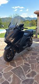 tmax 560