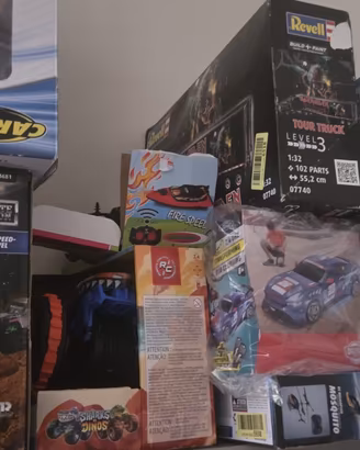 Lotto modellinjradiocomandati,barche,monster truck