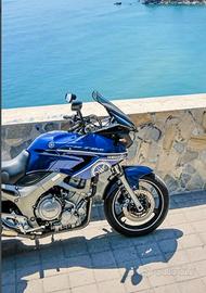 YAMAHA TDM 900