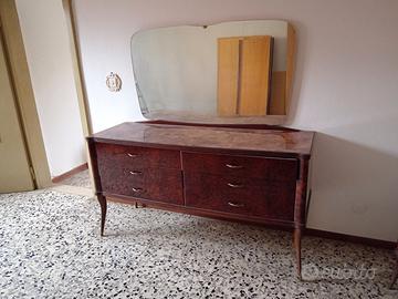 Comò, specchio,  comòdini