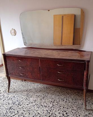 Comò, specchio,  comòdini