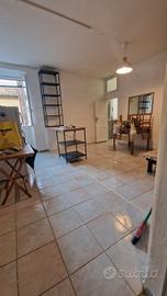 Arredato con garage a Civita Castellana