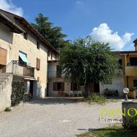 Casa accostata - Capriva del Friuli