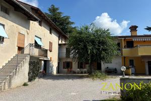 Casa accostata - Capriva del Friuli