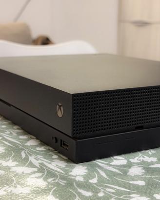 Xbox One X – Perfette condizioni