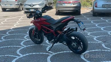 Ducati Hypermotard 821