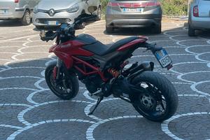 Ducati Hypermotard 821