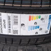 Gomme Dunlop 205 55 16 91v 