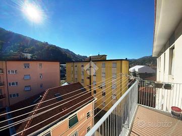 4 LOCALI A SERRA RICCÒ