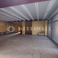 Oltre 3 vetrine a Pordenone