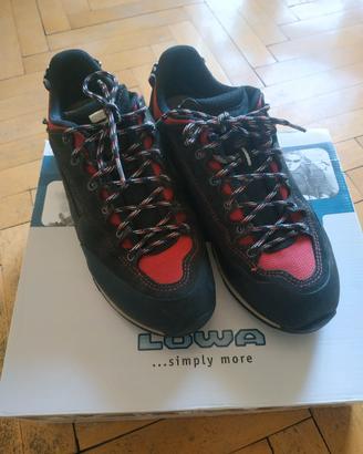 Pedule scarpe montagna Lowa perfette - goretex
