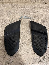 Appoggia piedi allargato per pedana passeggiero