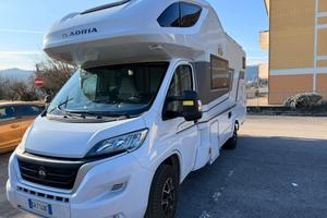 CAMPER MANSARDATO ADRIA CORAL XL 670 DK
