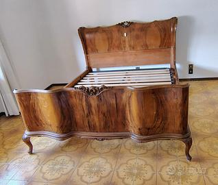 Letto rivestito in radica