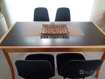 4 sedie in tessuto nero