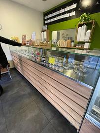 Negozio/gelateria centrale