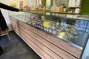 Negozio/gelateria centrale