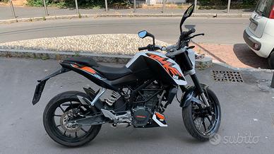 KTM DUKE 125