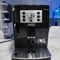macchina caffè de longhi magnifica 