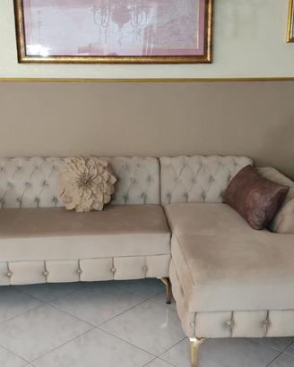 Divano modello chesterfield