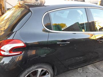 PARAFANGO POST. DX. PEUGEOT 208 «I» (2012)