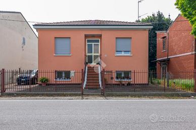 CASA INDIPENDENTE A FERRARA