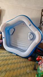 Piscina gonfiabile bimbi.