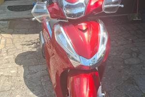 Scooter Honda SH 300