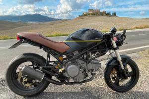 Ducati Monster 600 Café Racer