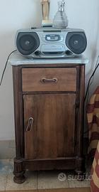 comodino antico  legno massello con marmo vintage 
